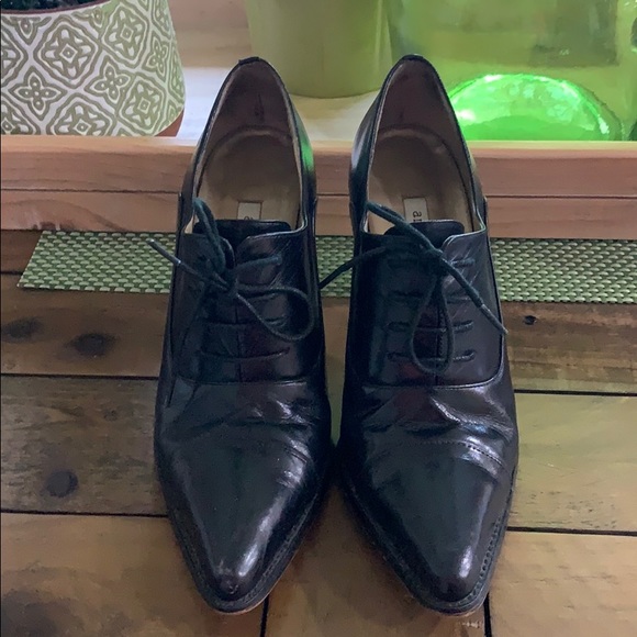 Ann Marino Shoes - Super Cute Heeled Oxfords